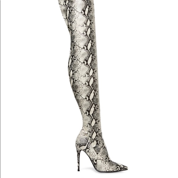 Steve Madden snake print boots - Picture 6 of 7